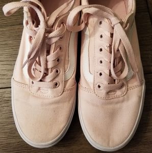 Women's Van coral size 8